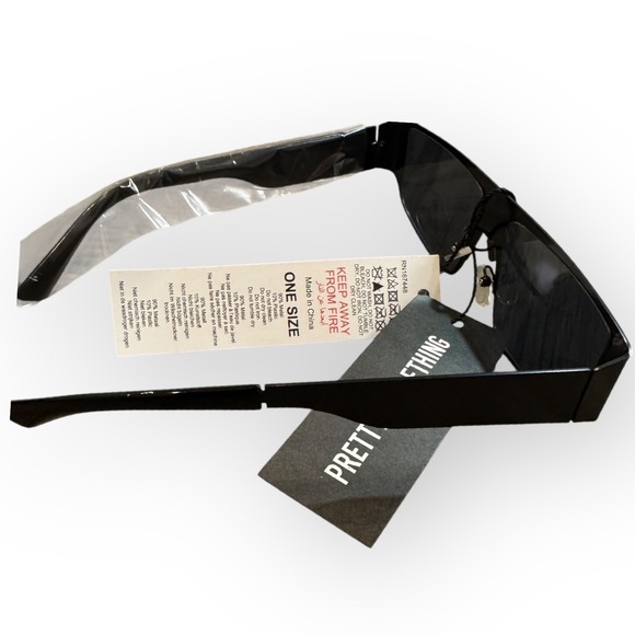 PrettyLittleThing Black Matt Metal Frame Slim Visor Sunglasses One Size CNB1267 - Picture 7 of 9